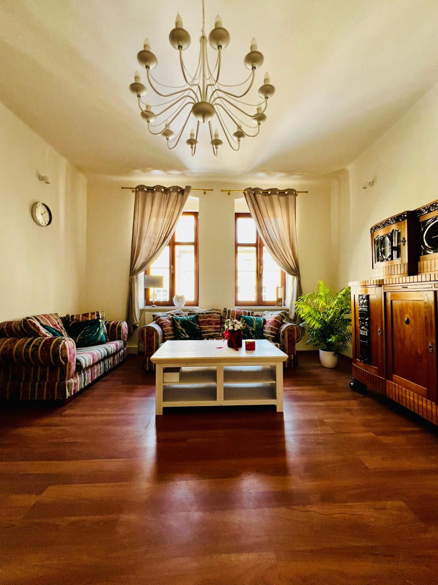 Lux-stone Apartment *