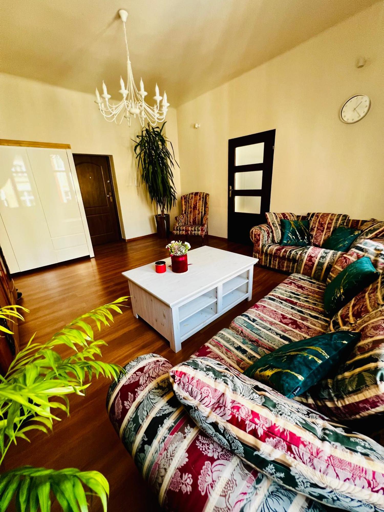 Lux-stone Apartment