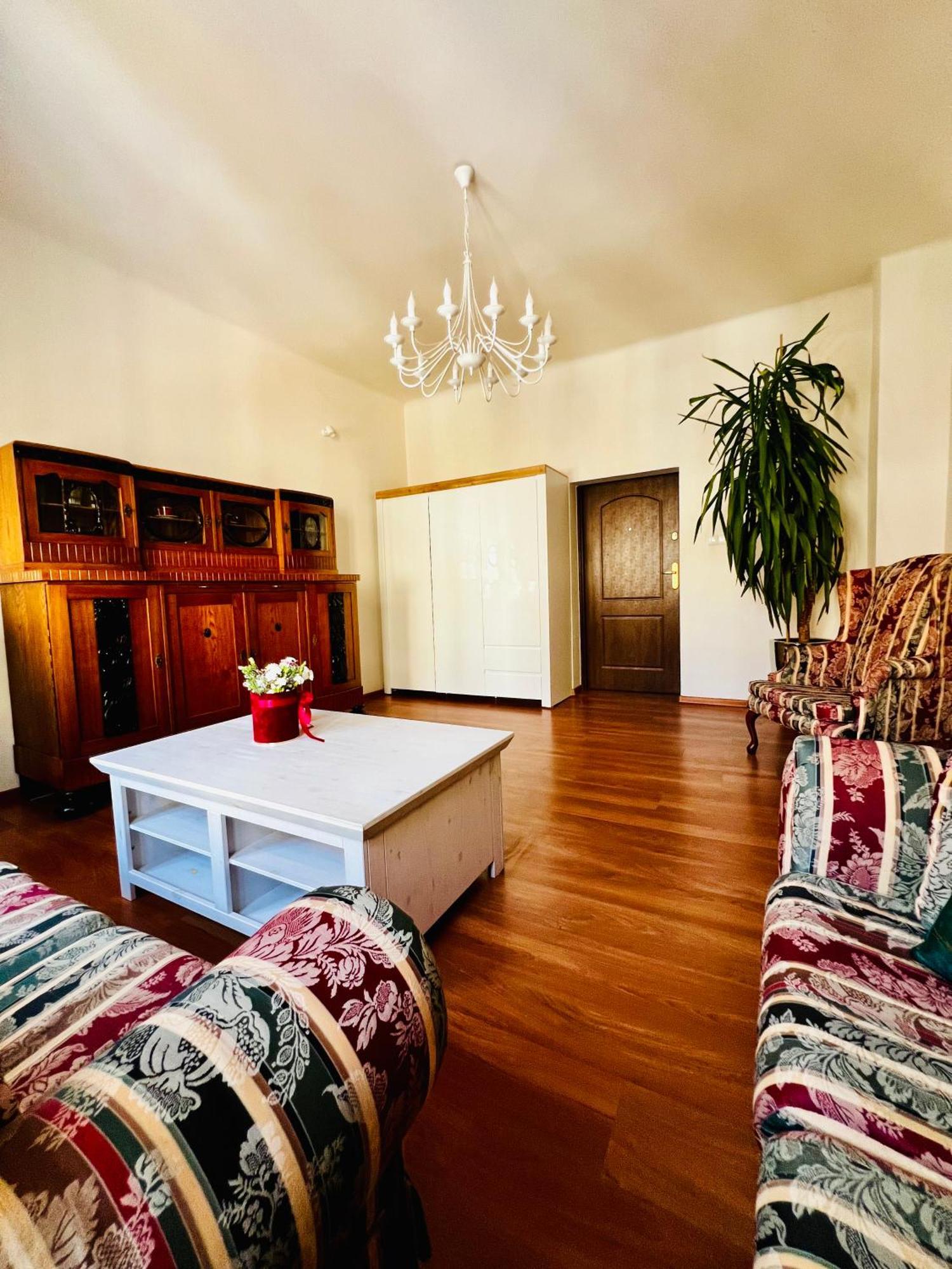 Lux-stone Apartment *